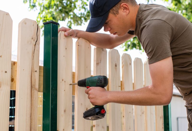 Fence Repair Technicians