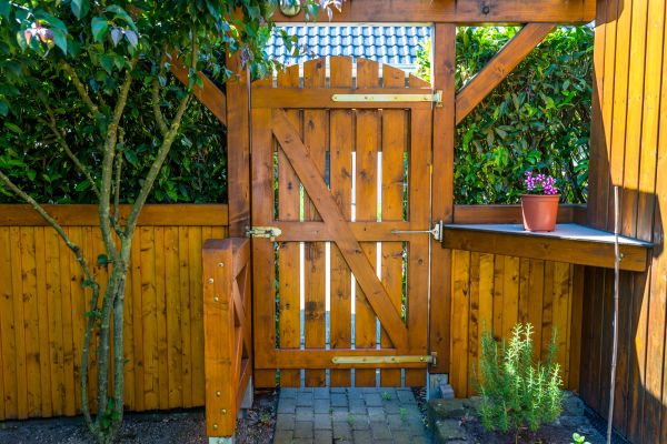 Wooden Gate Repair in Alexandria