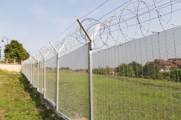 Commercial Fence Construction in Alexandria