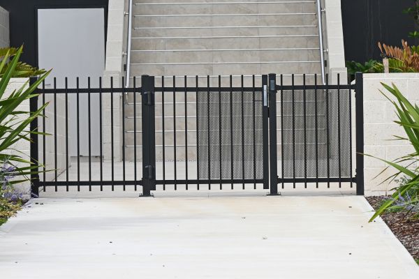 Aluminum Gate Repair in Alexandria