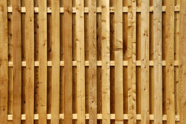 Shadow Box Fence Construction in Alexandria